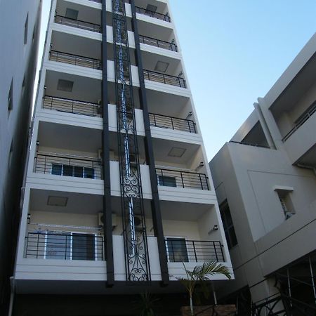 Ferienwohnung Sumuka Asato Station C-7 Naha Exterior foto